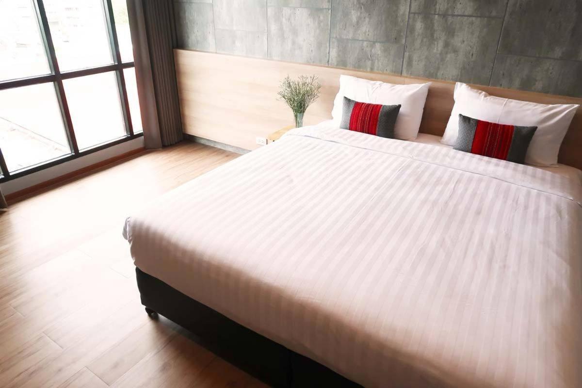 Sans Hotel Ratchaburi Ngoại thất bức ảnh