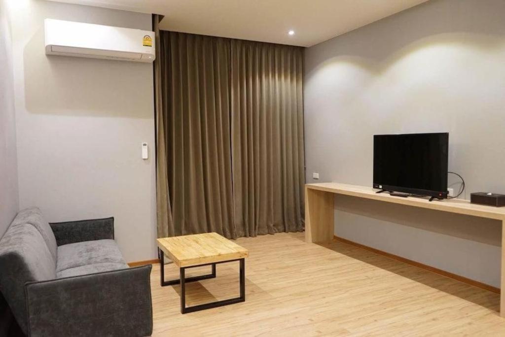 Sans Hotel Ratchaburi Ngoại thất bức ảnh