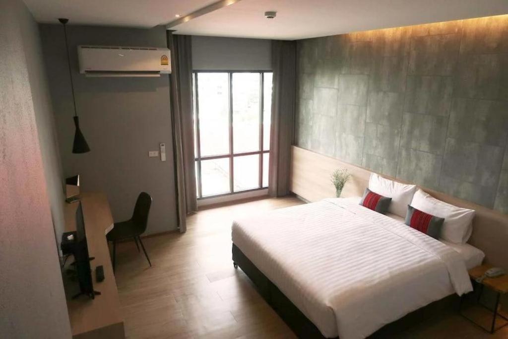 Sans Hotel Ratchaburi Ngoại thất bức ảnh