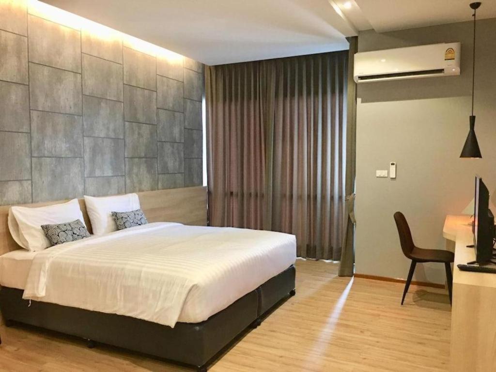 Sans Hotel Ratchaburi Ngoại thất bức ảnh
