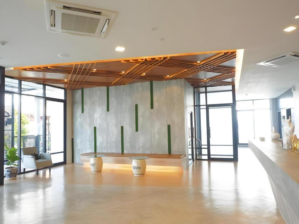 Sans Hotel Ratchaburi Ngoại thất bức ảnh