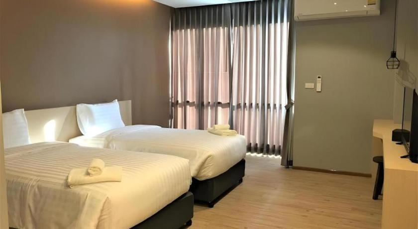 Sans Hotel Ratchaburi Ngoại thất bức ảnh