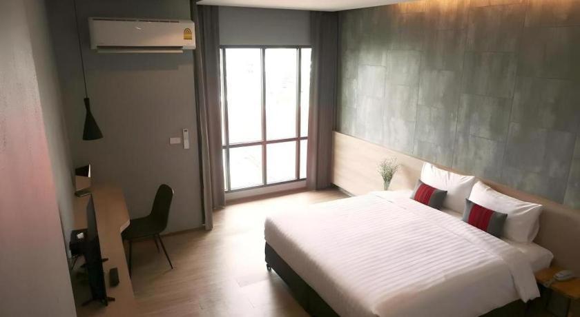 Sans Hotel Ratchaburi Ngoại thất bức ảnh