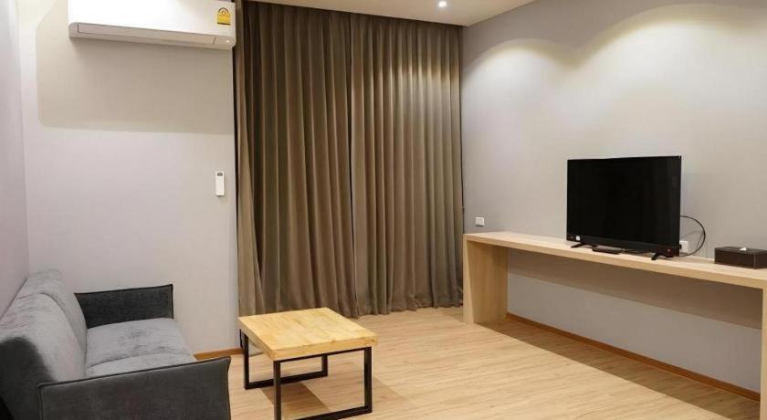 Sans Hotel Ratchaburi Ngoại thất bức ảnh